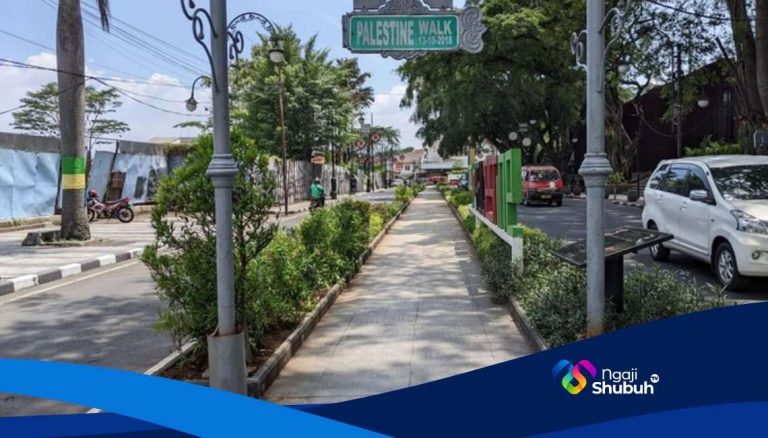 palestine walk in bandung